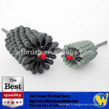 Brosse de tube rasif rotatif